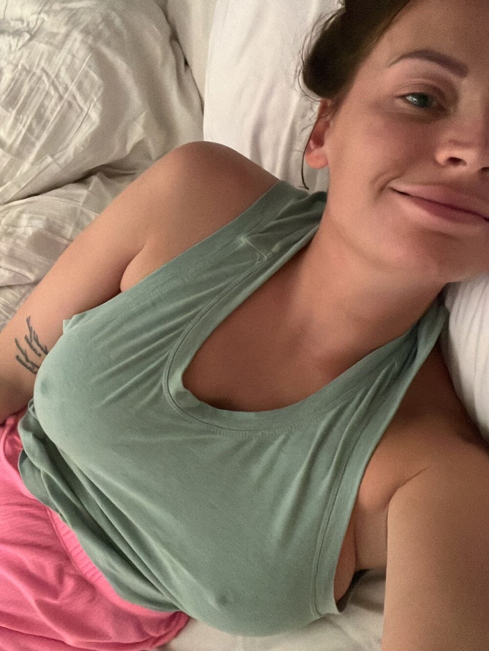 MiaLondonXO