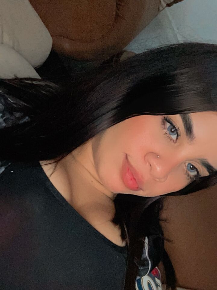 Mila_Scott
