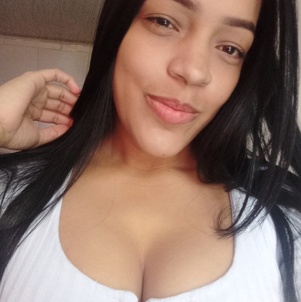 Missbella72