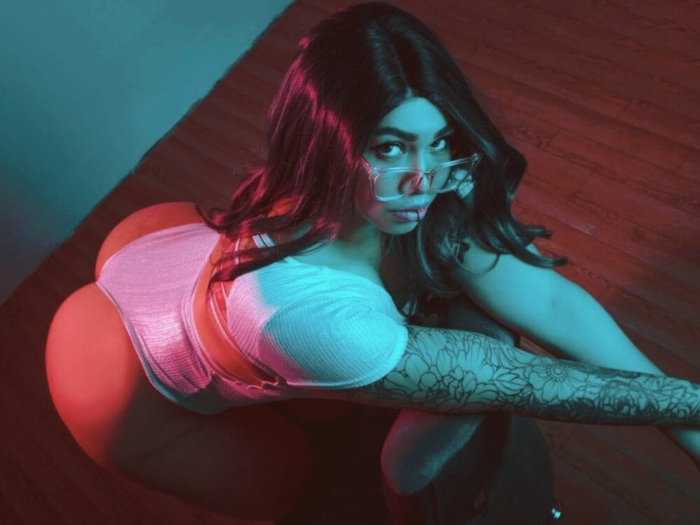 Molly_Roberts