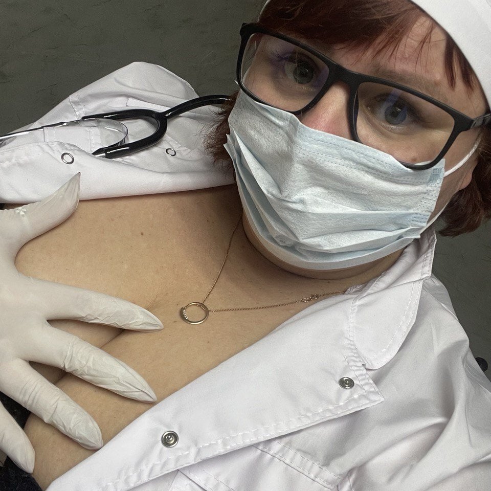 Mom_doctor_13