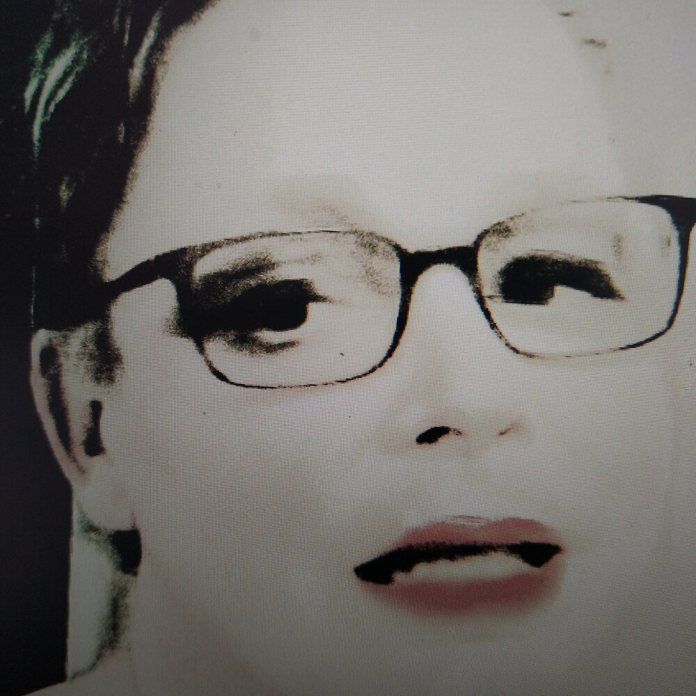 Mona-Mature