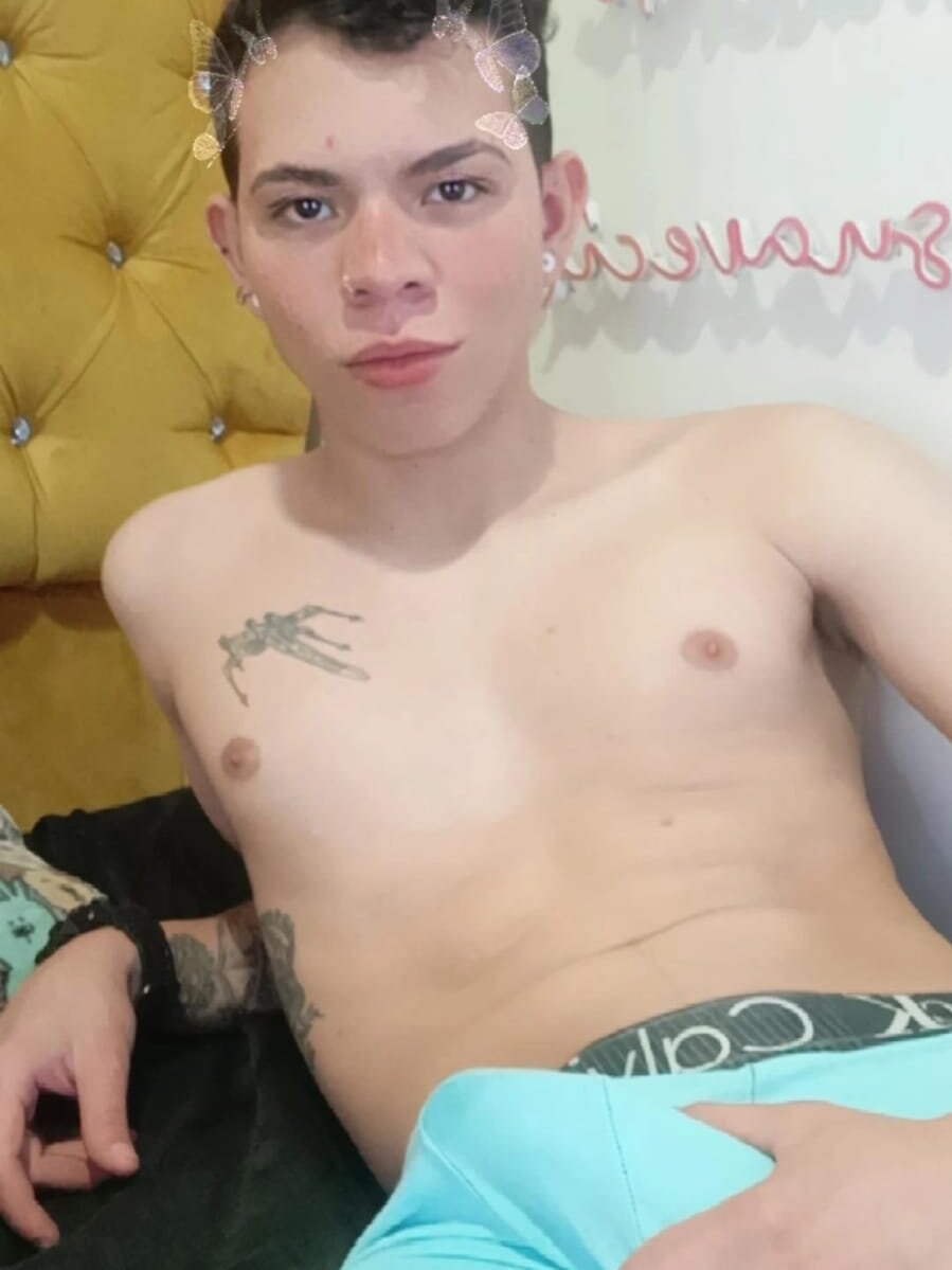 NOAH_HUNTER_