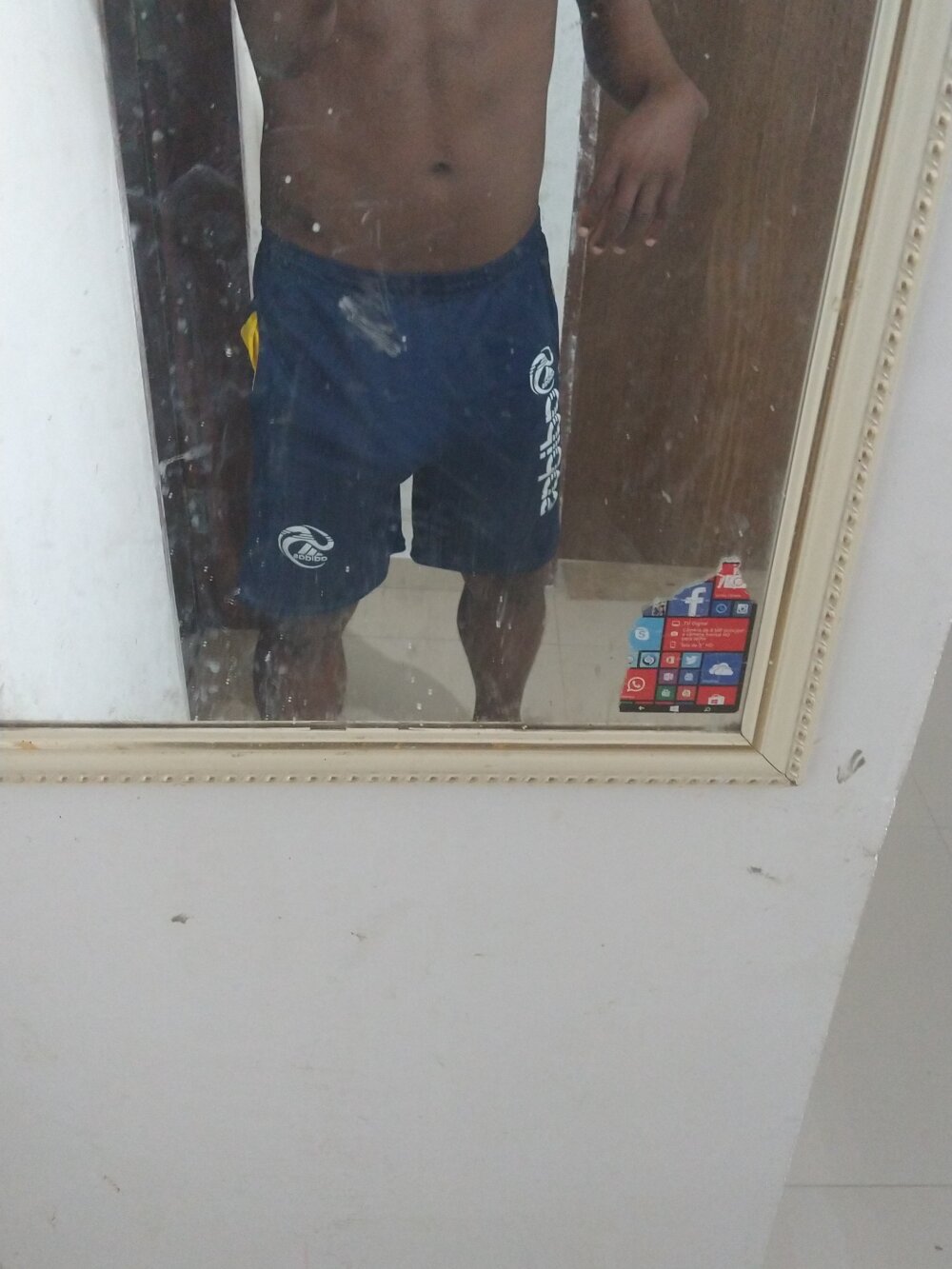 Negrocomedor20cm
