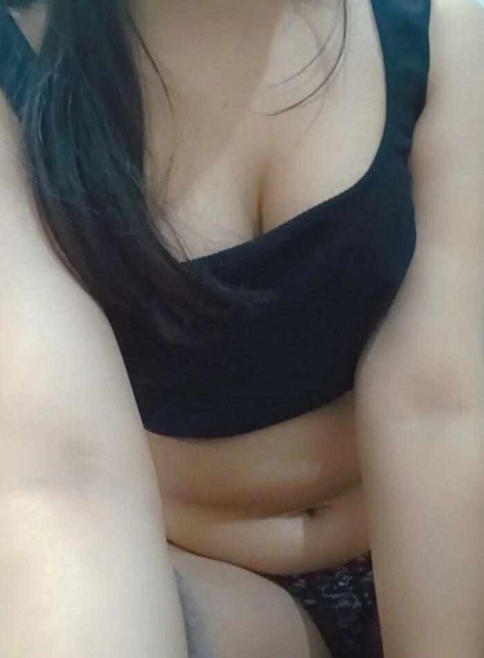 Richa-sexyhot