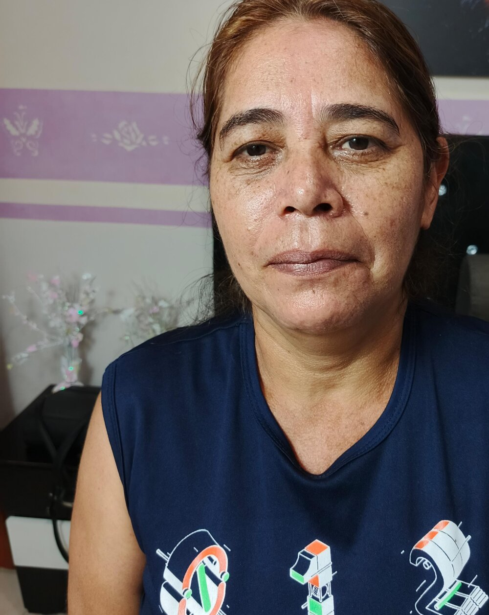 Rosmeri_Hot_Mature