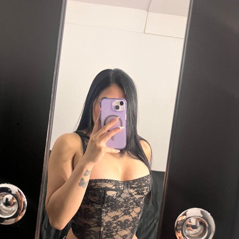Roxann_lam