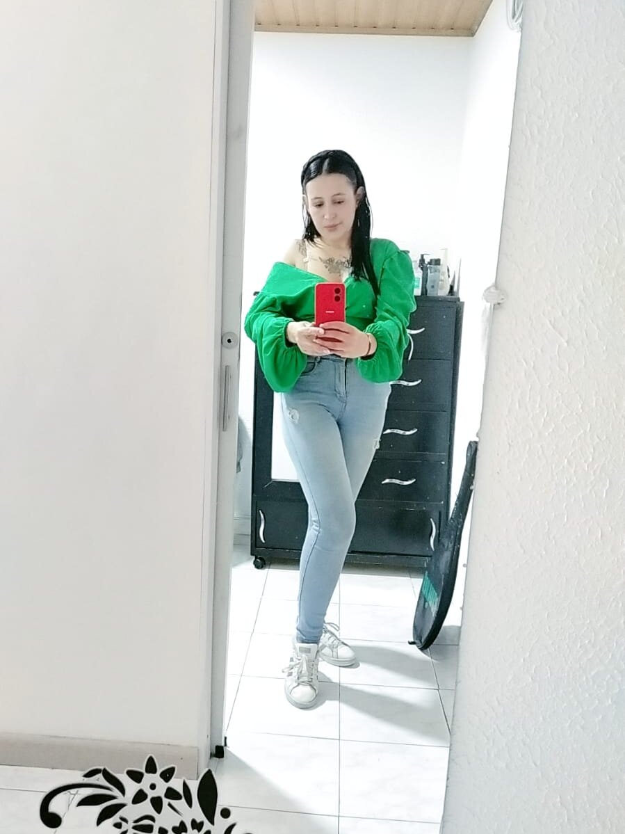 Sara01__