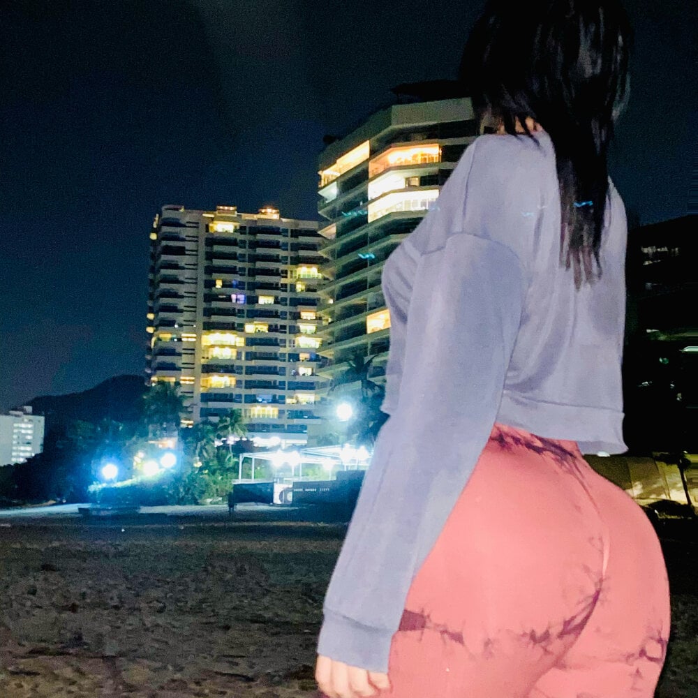 Scarlette_Mason2