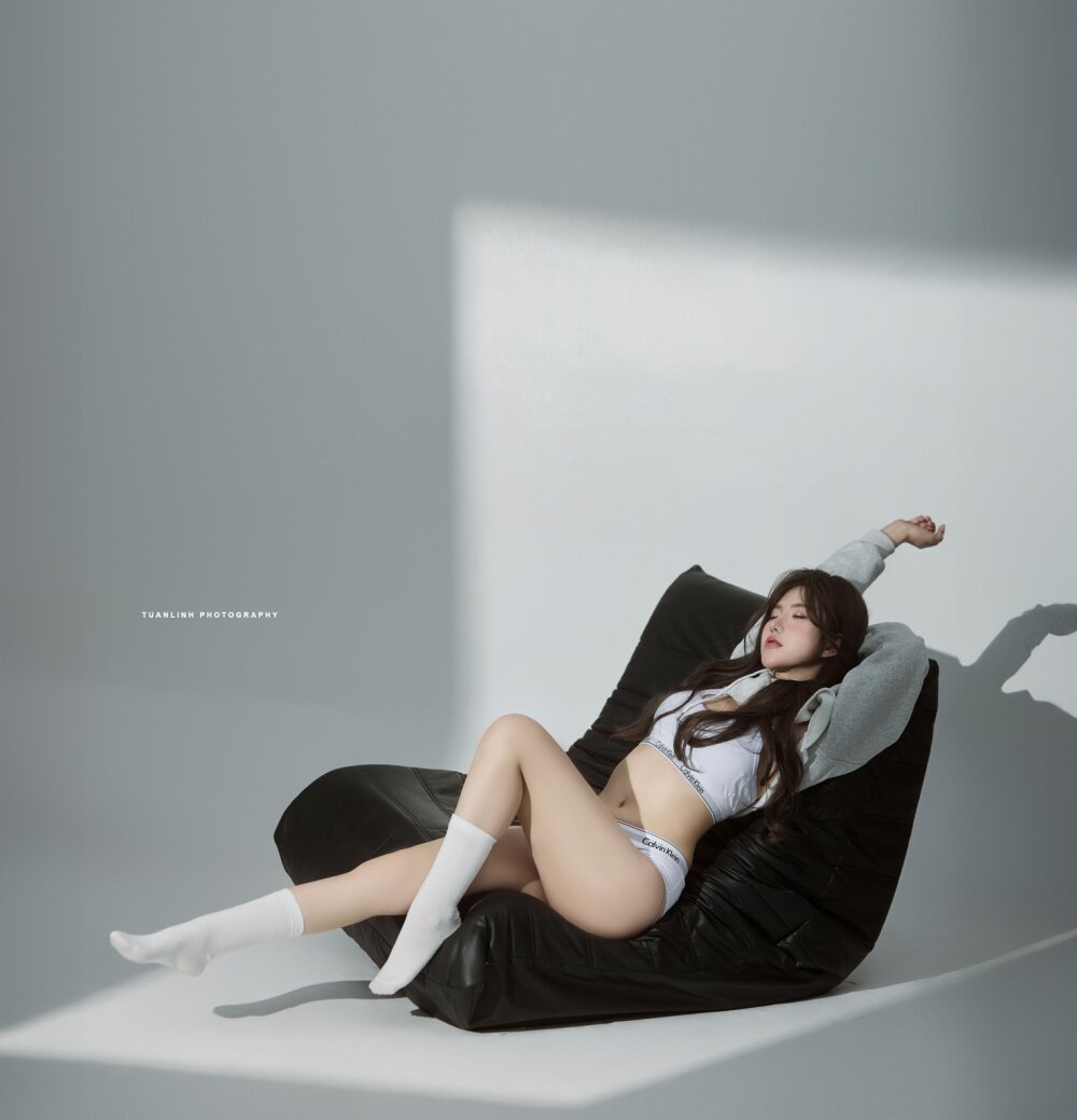 Serena_white
