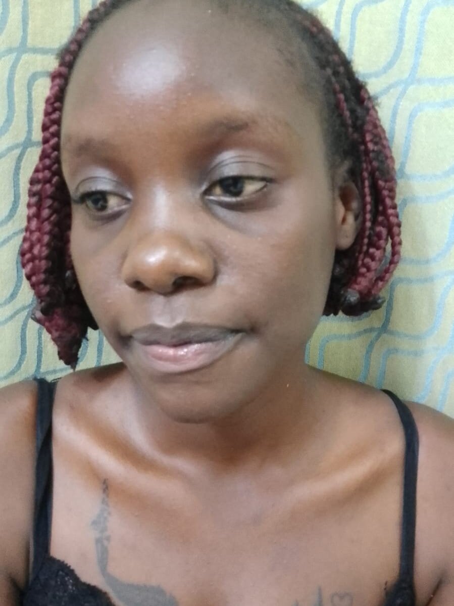 SexyLips24