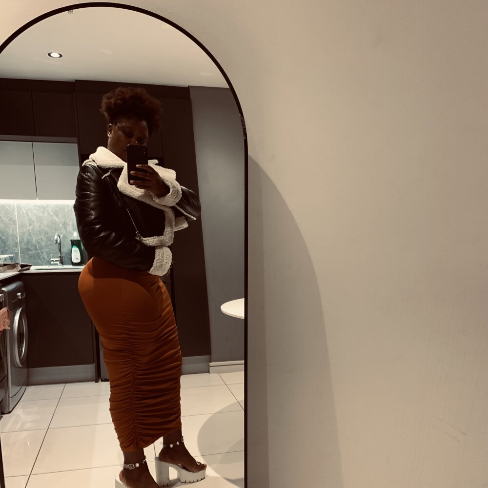 Sexy_Bella22