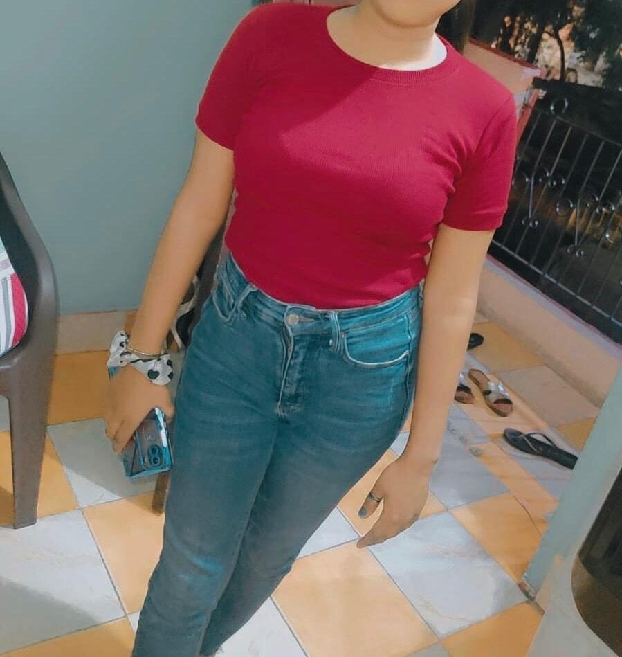 Sexy_Doll96