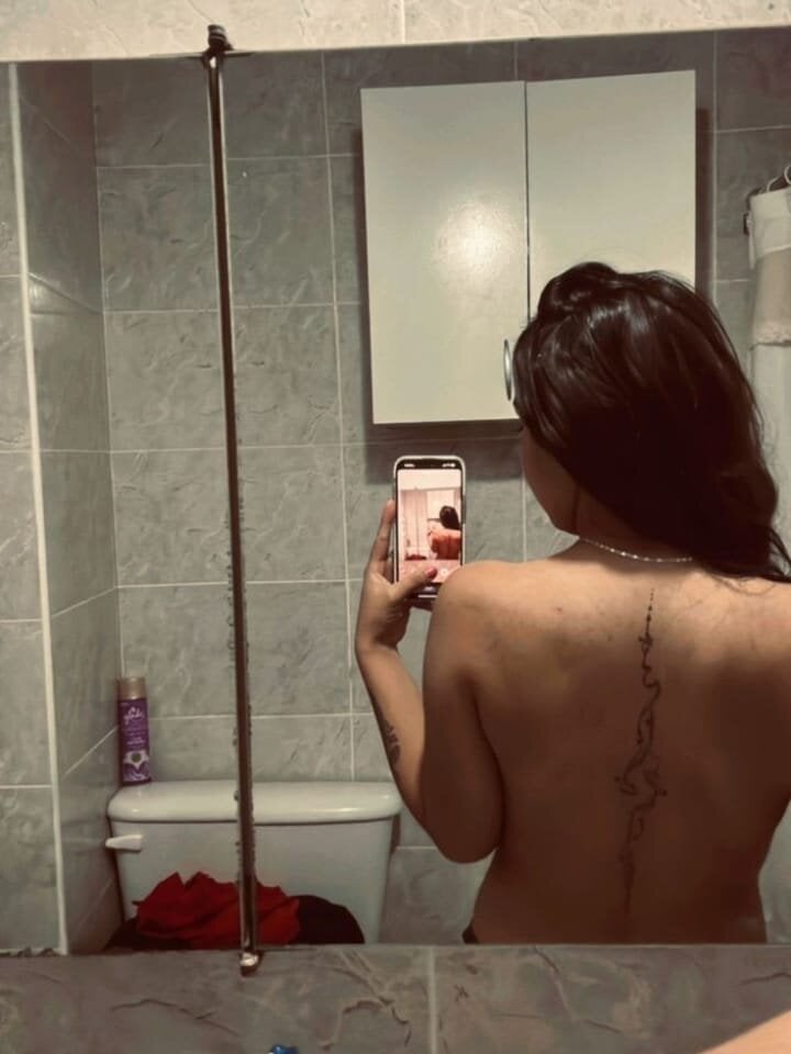 Sexy_Niharikaa