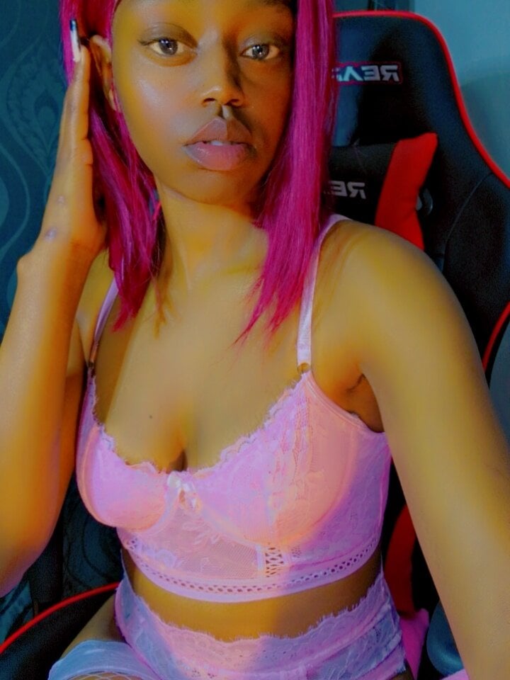 Sexynaughty_Girl
