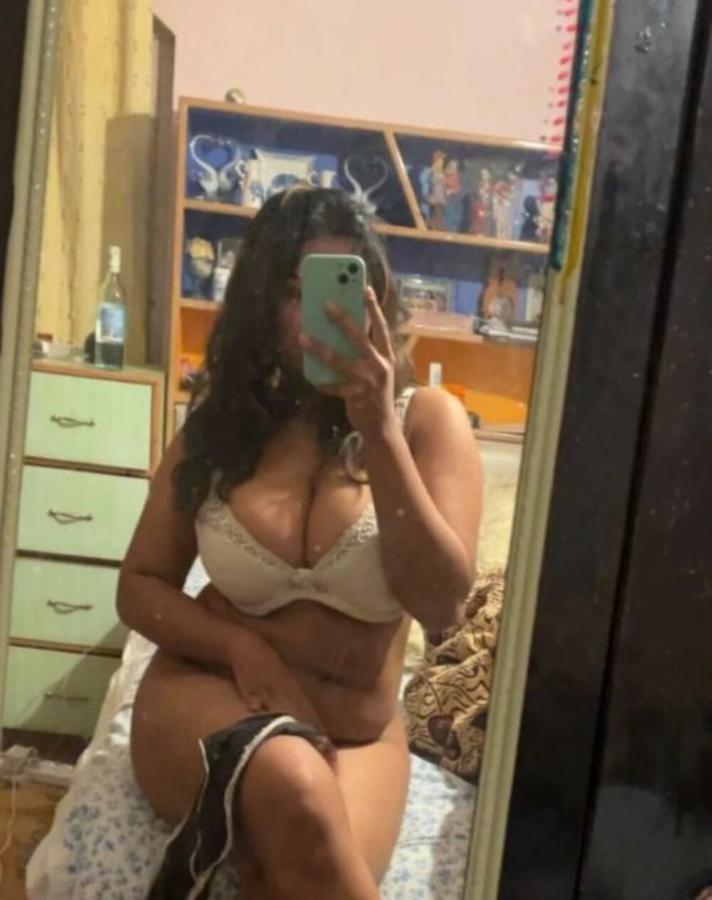 Shanayax01