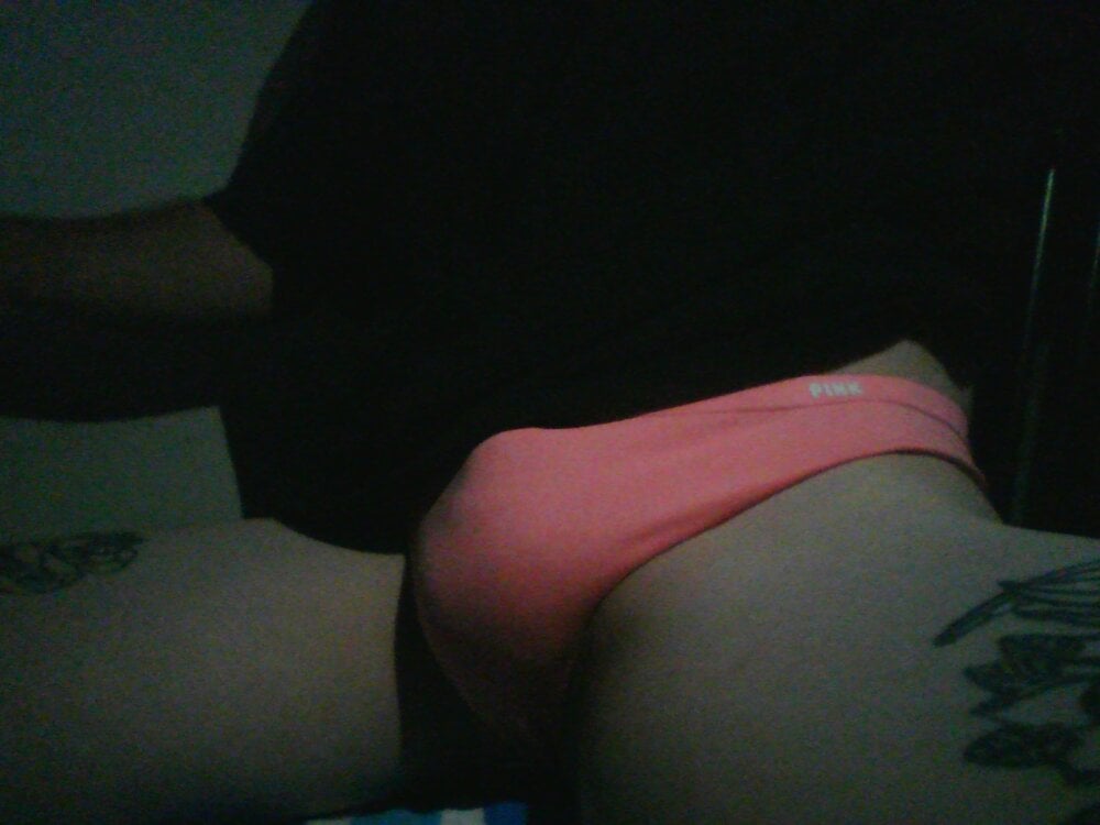 Sissy_Sarah27