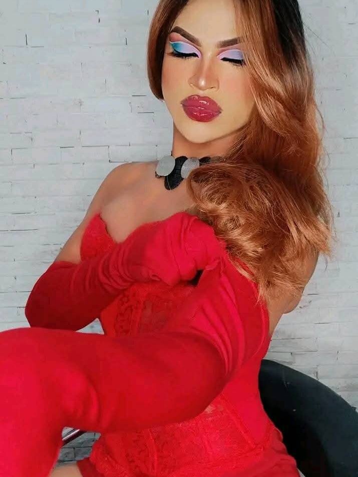 SofiaThompsonn