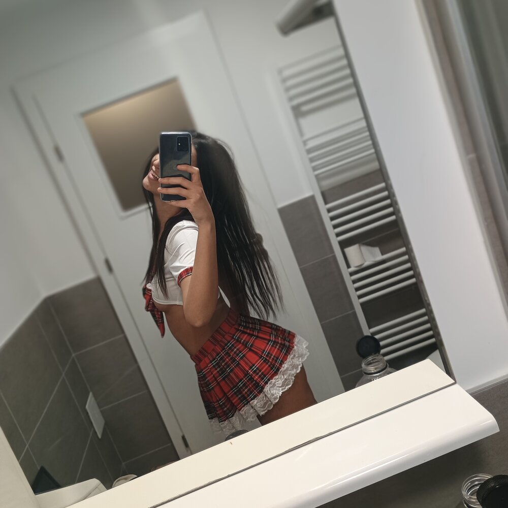 Sophia_Laz