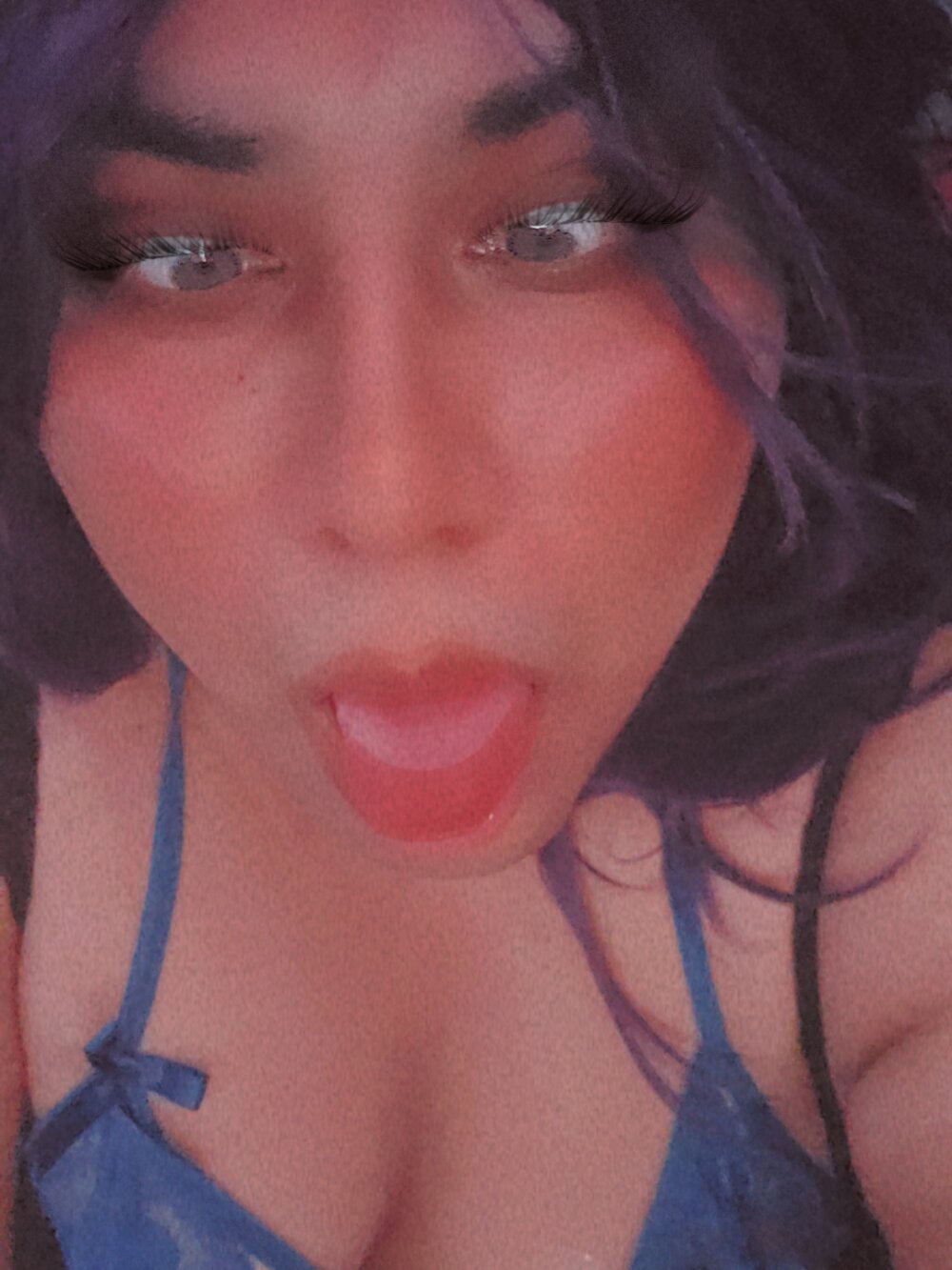 Suzy_SissyCross