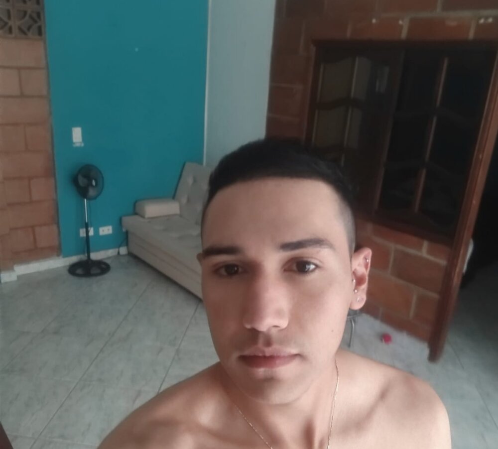 TOMMY_COCK666