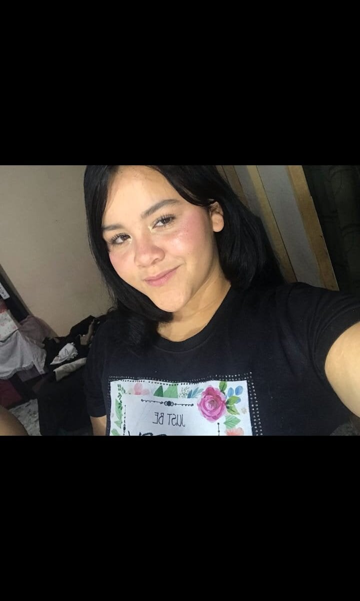 Tania-RobertsX