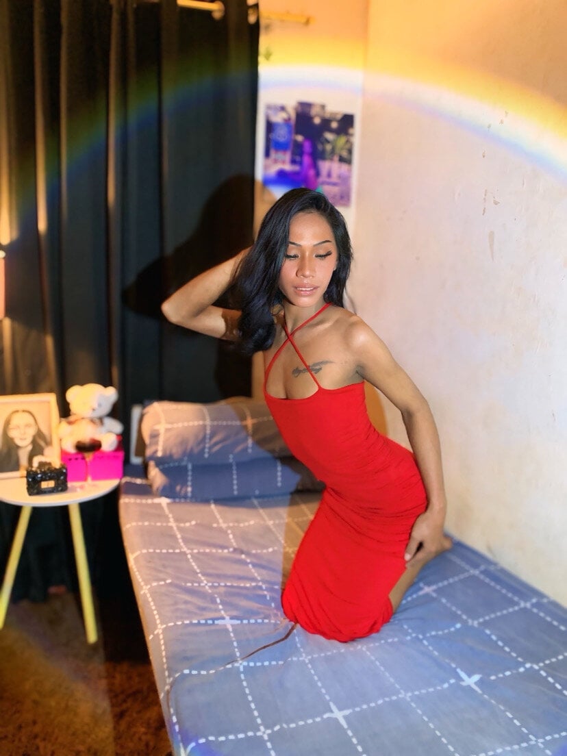 Tarah_Ebony