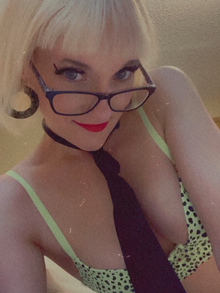 Vickibabygirl