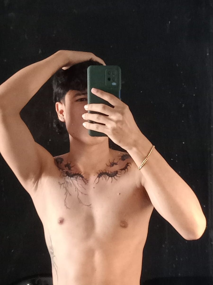 Voyeurism_guys