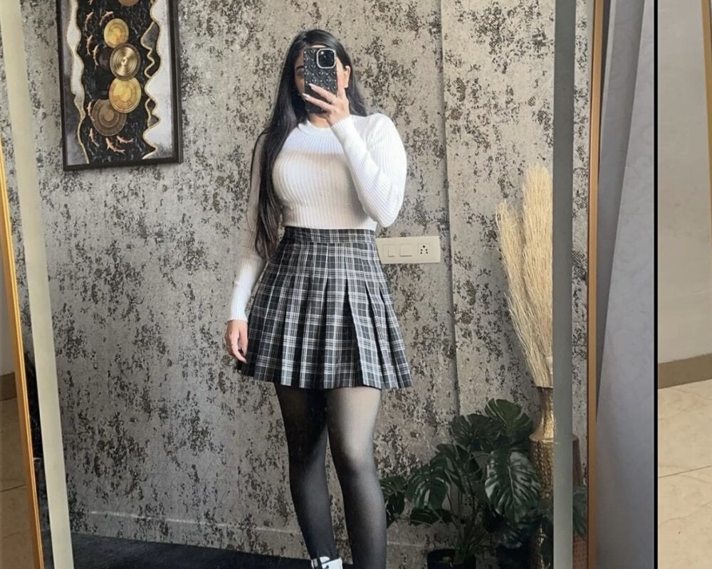 Yashika044