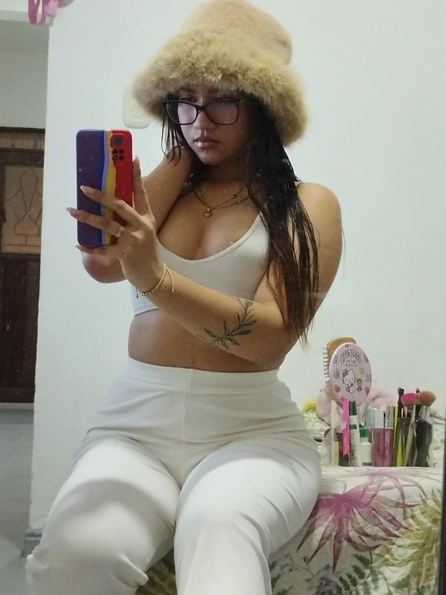 Your_littleScarlett