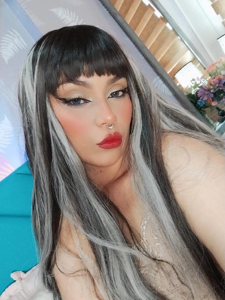 _Vanessa_hill_