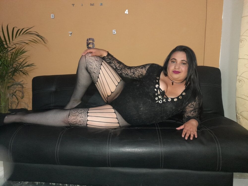 _khloe_tomson_