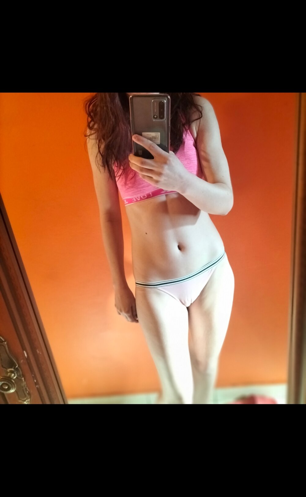 _lady_brunet