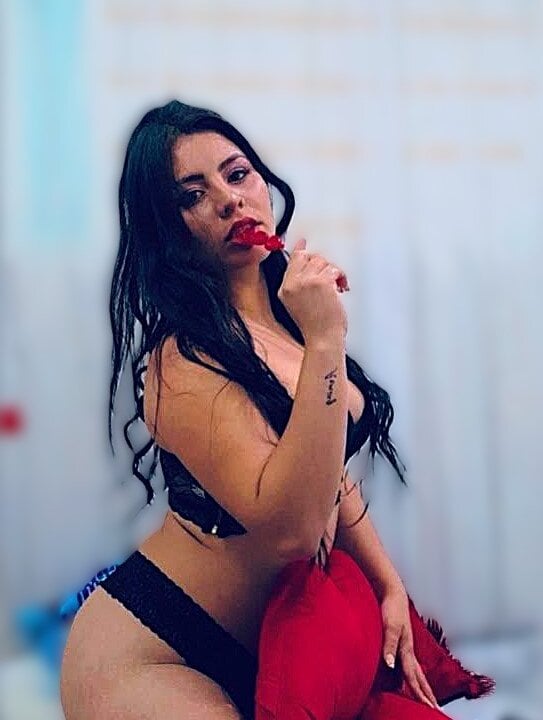 aghata_boobs