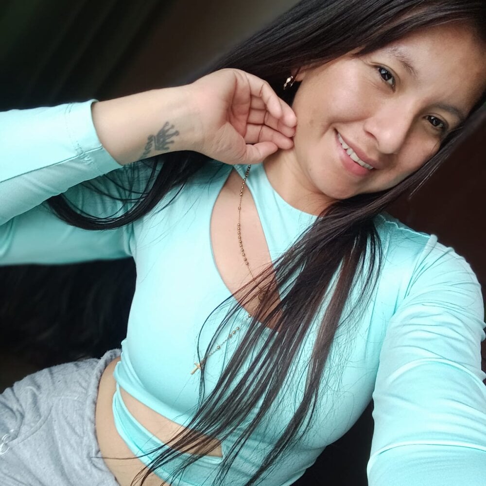 aisha_bloss