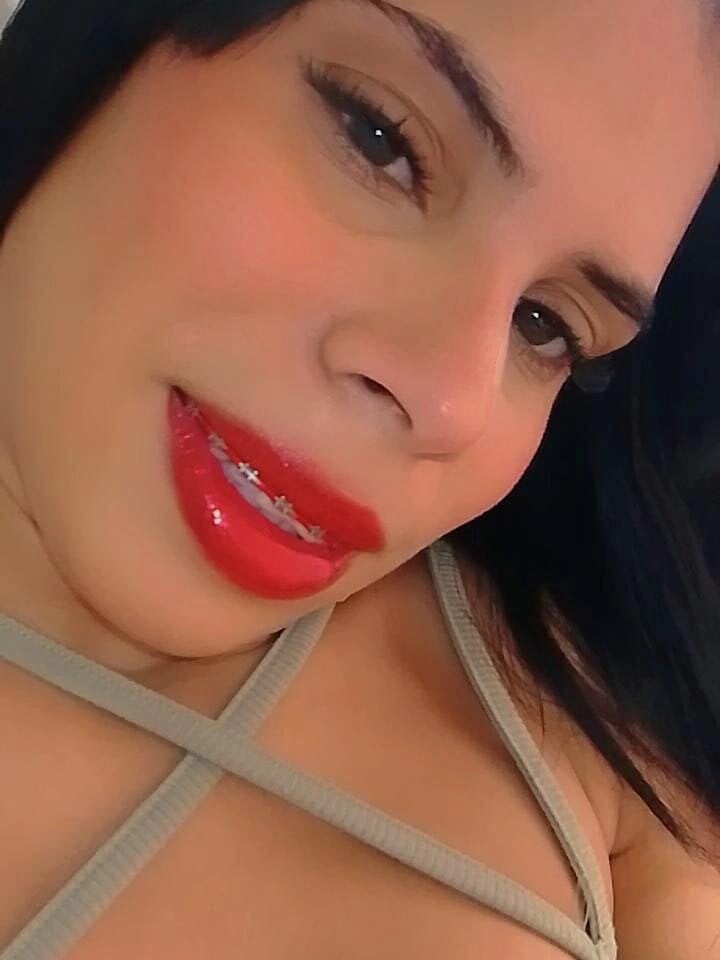 alejandra_kises