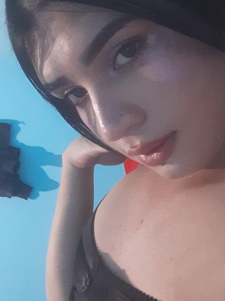 andrea_hilton_