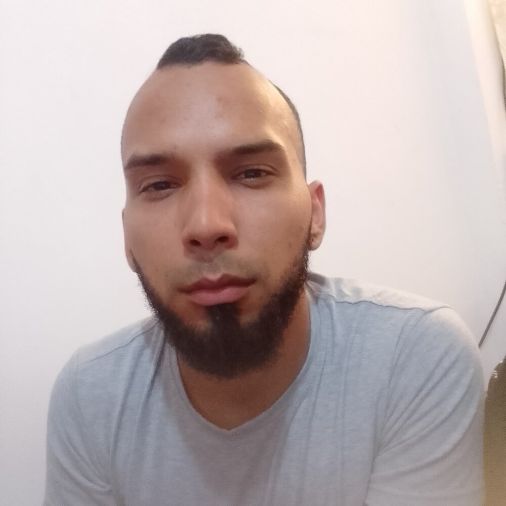 angel-adrian2025