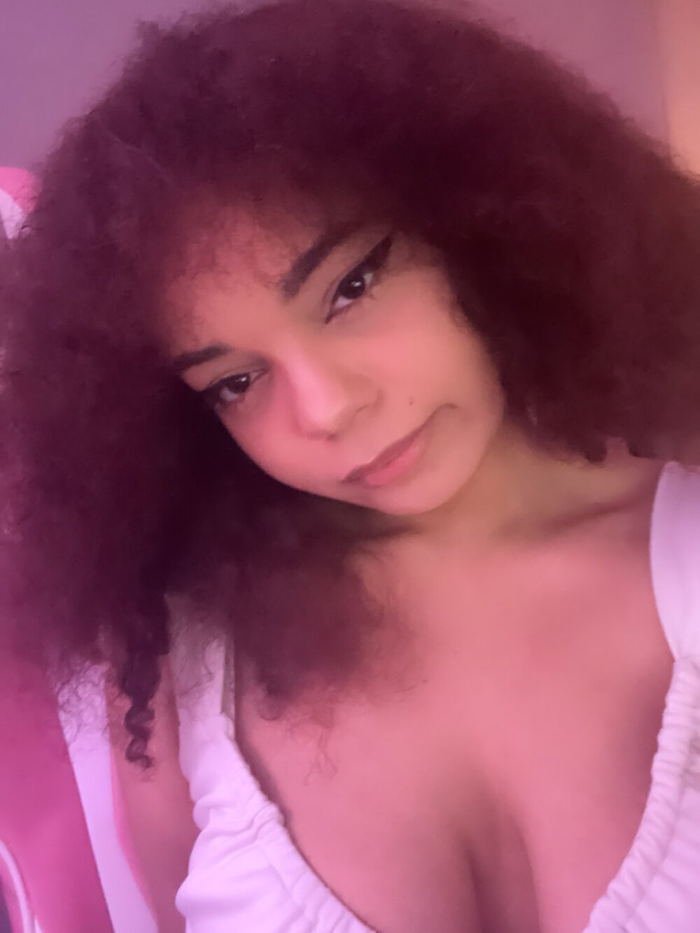 angeljoanie