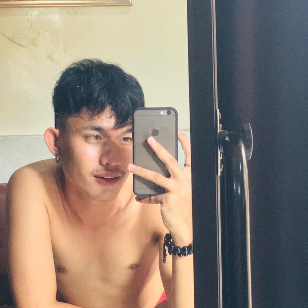 asiancuckyguy69