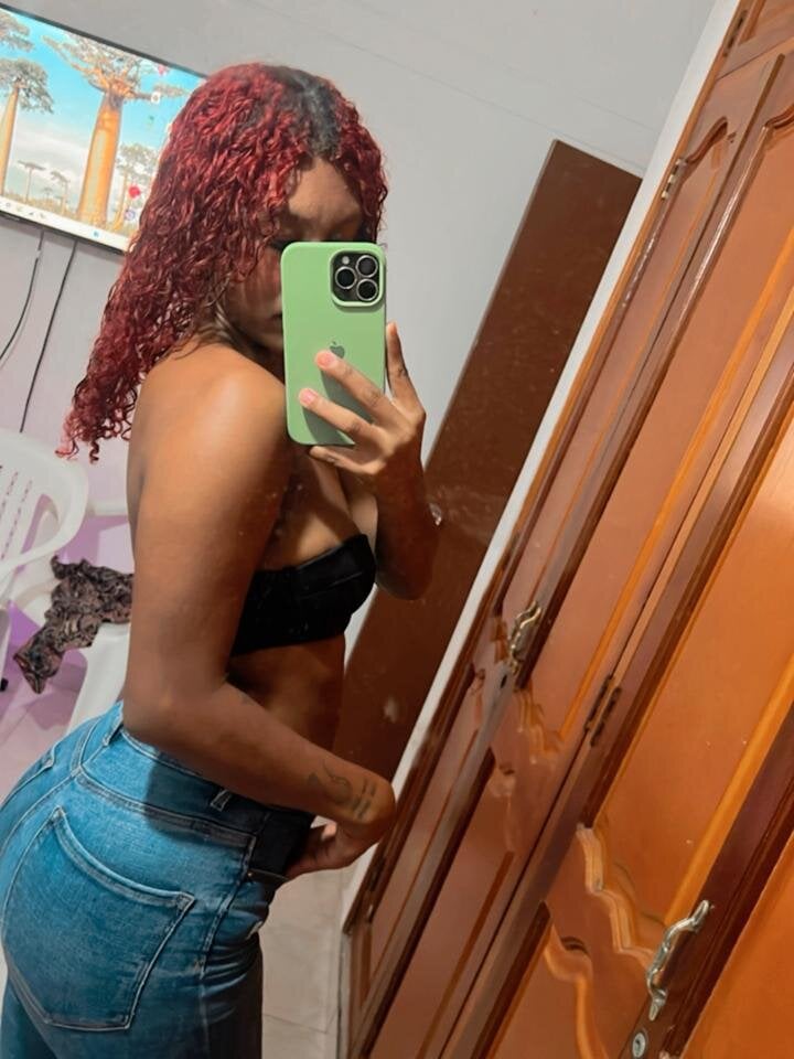 aslhy_brunnette
