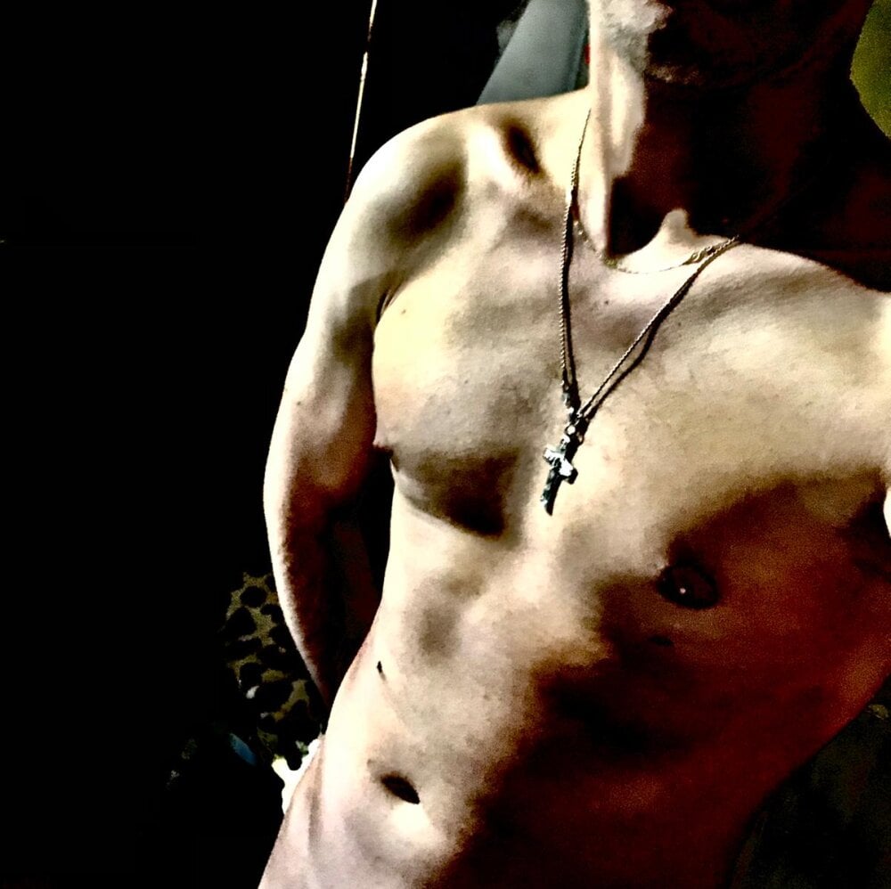 baby_toyboy