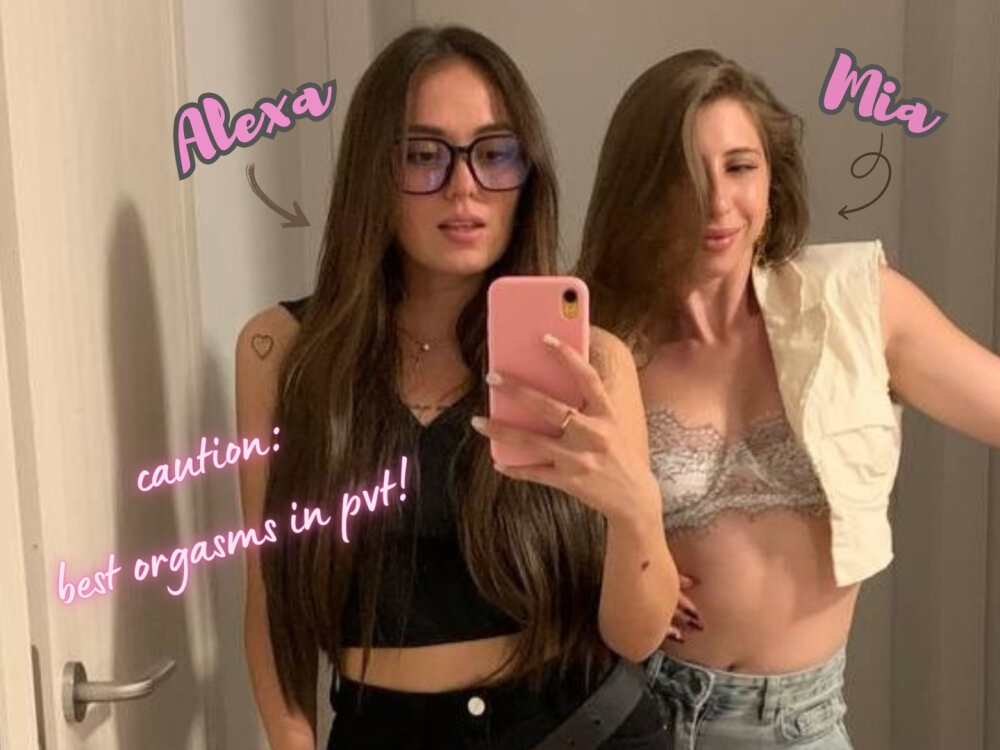 becouplegirls
