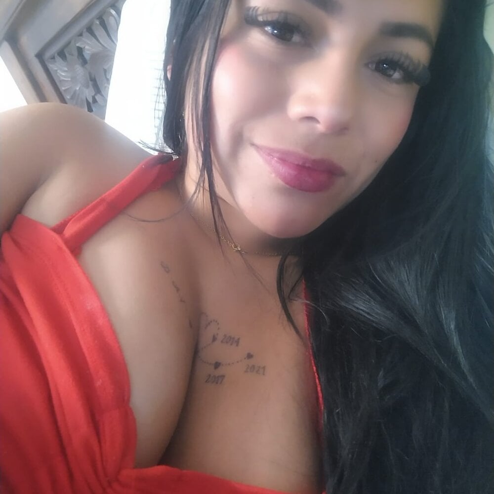 bomboncito_hot