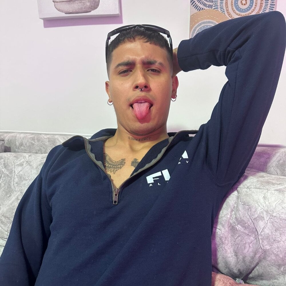 bonyhot1_gw