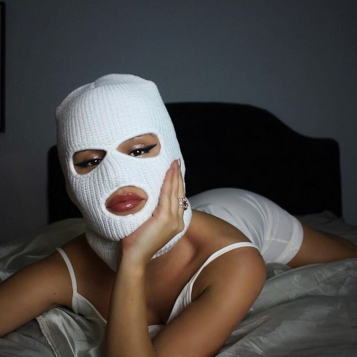 canela__hot_ebano
