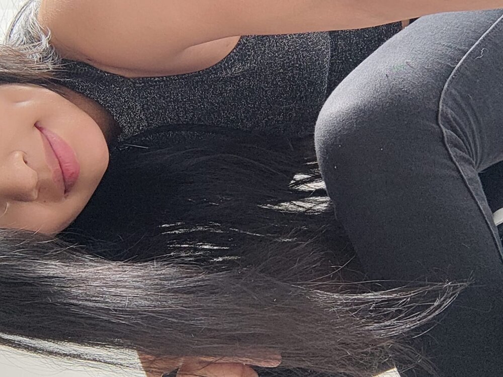 cloee_hot