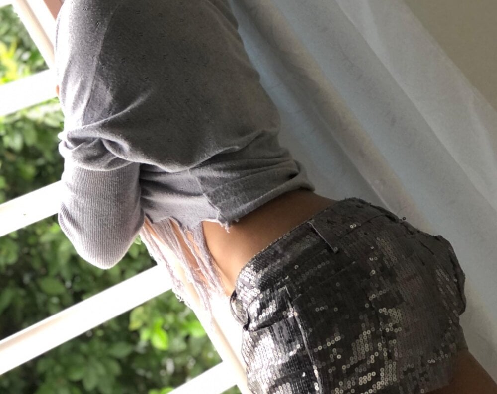 daniela_cat01