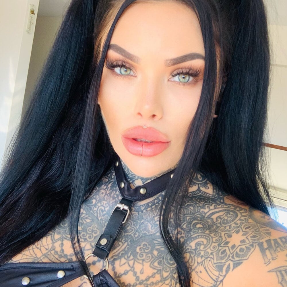 darkinkedbabe